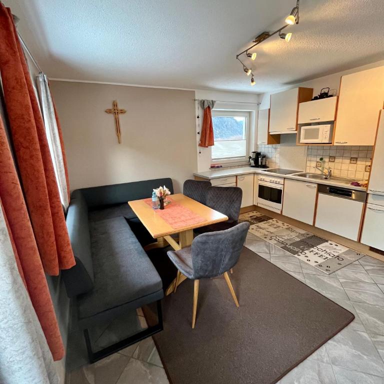 Landhaus Roland - Apartment mit 3 Schlafzimmern und Terrasse - 11