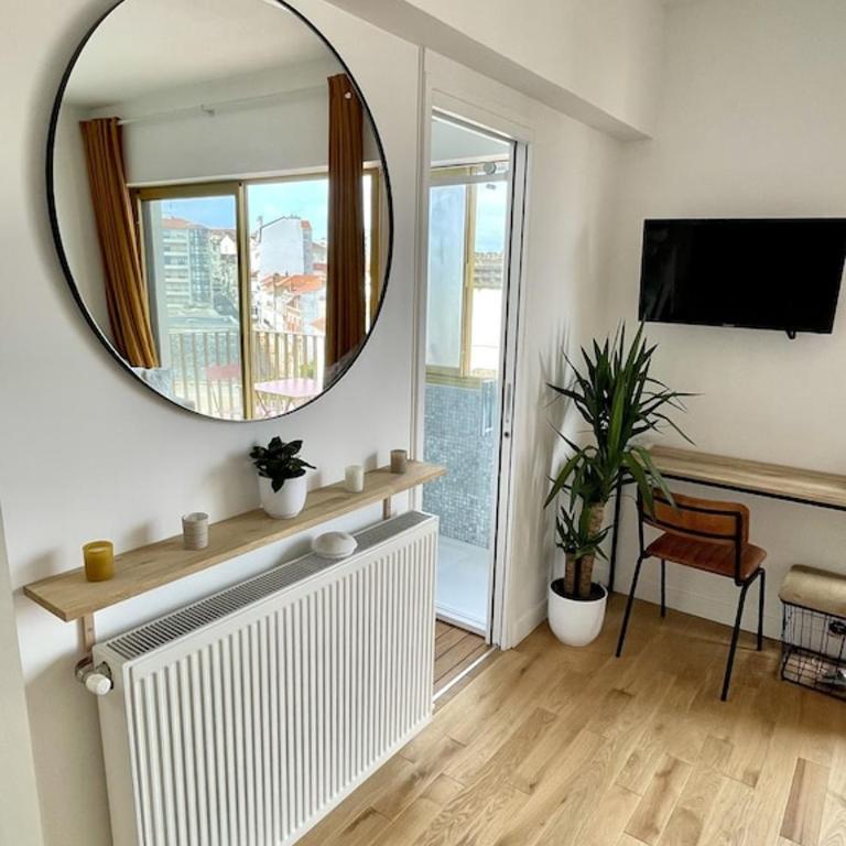 Superb top floor studio, Biarritz center. - Studio - 4