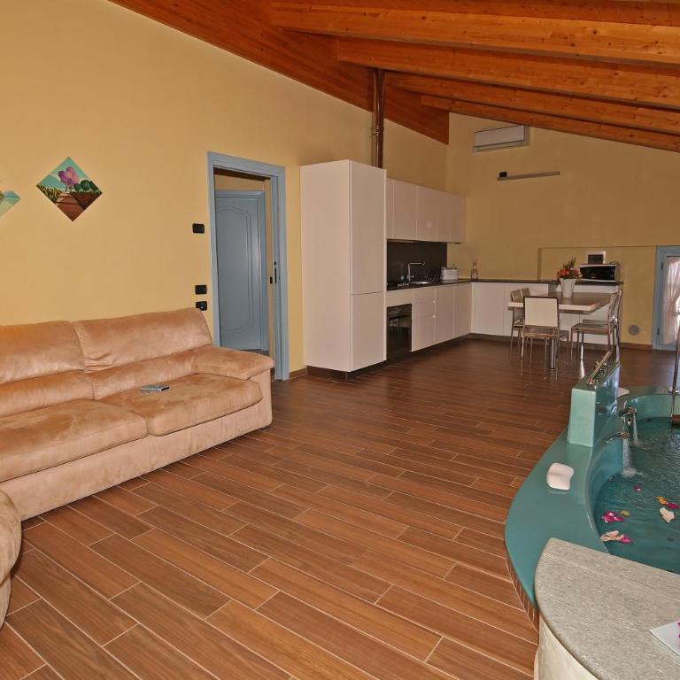 Palazzo Del Vicerè - Appartamento con 3 Camere da Letto e Vasca Idromassaggio - 2