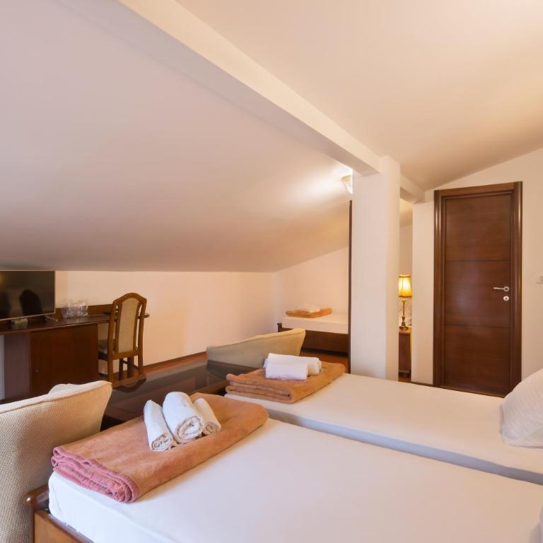 Villa Ljubanovic - Trokrevetna Soba - 4