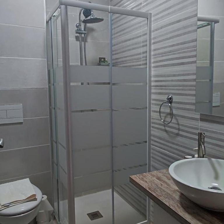 SQUARE HOTEL - Petite Chambre Simple - 6