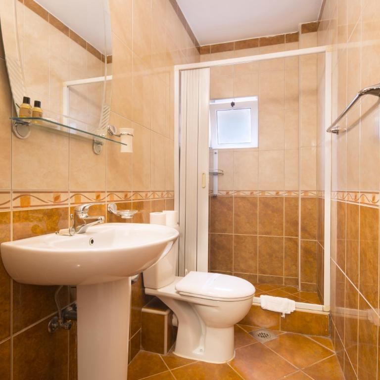 Villa Ljubanovic - Niskobudžetna Dvokrevetna Soba sa Bračnim Krevetom - 3