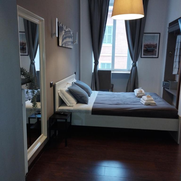 19 Vatican Suites - Deluxe Double Room with Extra Bed - 10