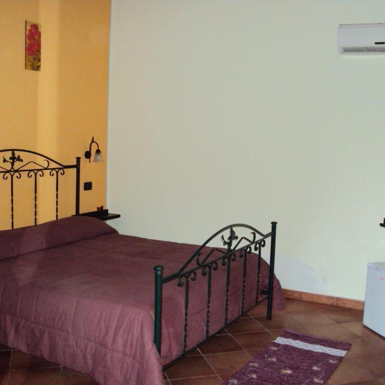 Agriturismo Il Pozzo Antico - Camera Matrimoniale/Doppia con Letti Singoli - 7