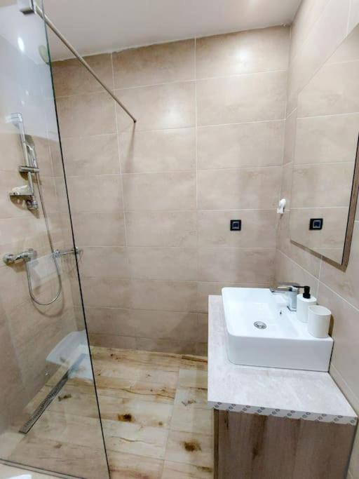 Apartman Rastko-N Lux 32 Milmari - One-Bedroom Apartment - 20