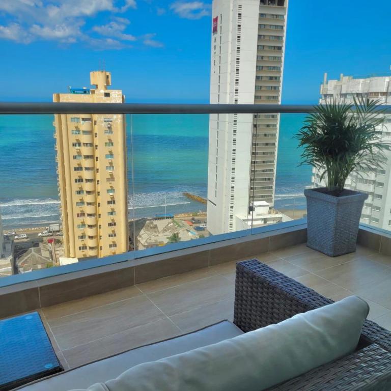 New Apartments with great Sunsets near historic center and beach - Dúplex - 24