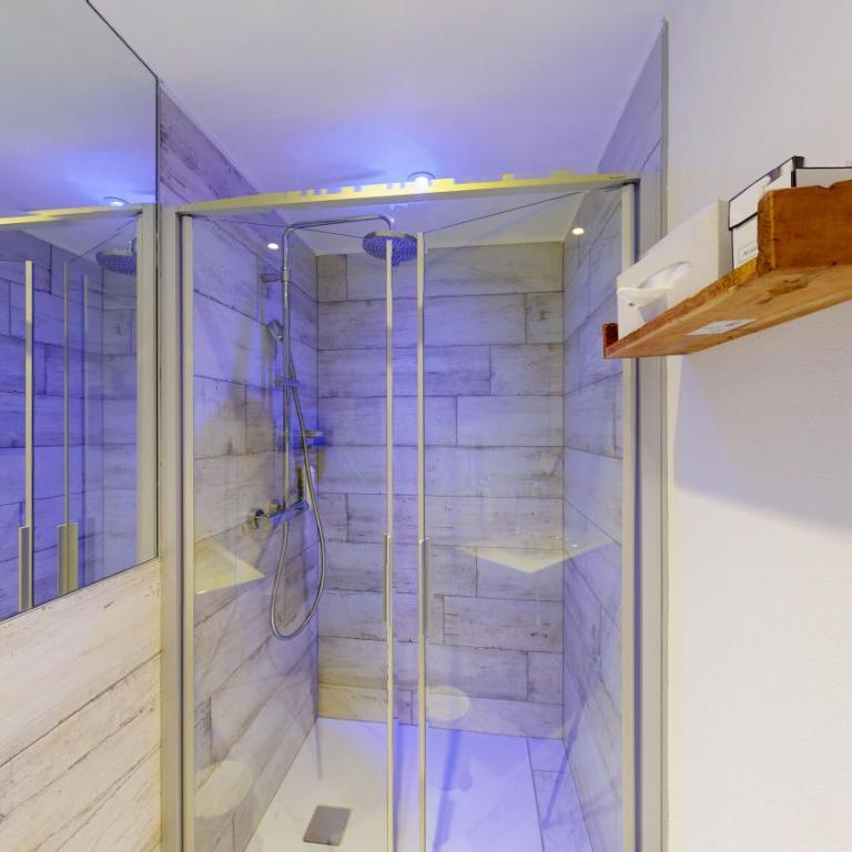 Landhotel Rosentaler Hof - Doppelzimmer mit Balkon - 10