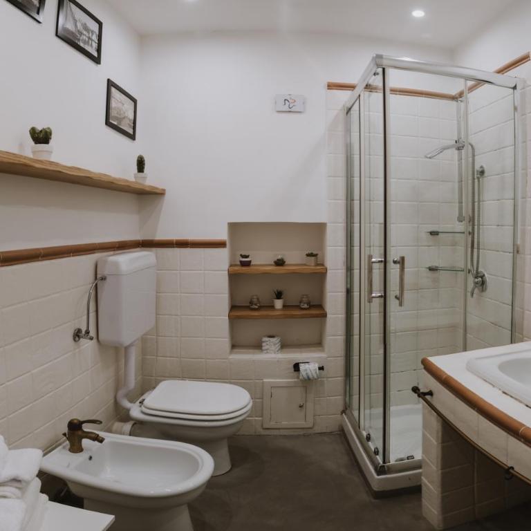 Maravigghia Palermo Rooms - Small Double Room with small window - 8