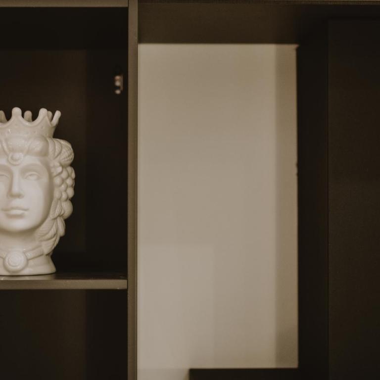 Maravigghia Palermo Rooms - Queen Room with Balcony - 6
