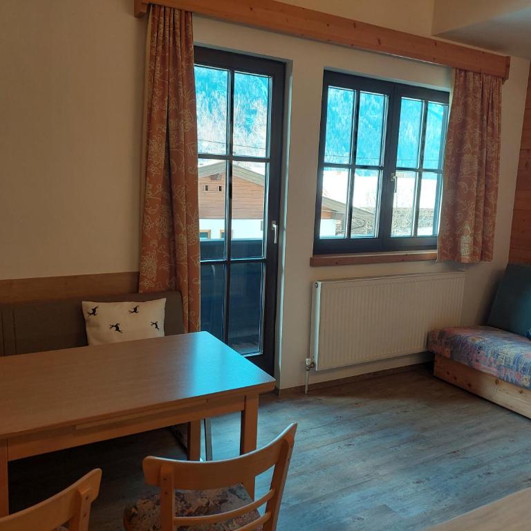 Aparts33 - Apartment mit Balkon - 1