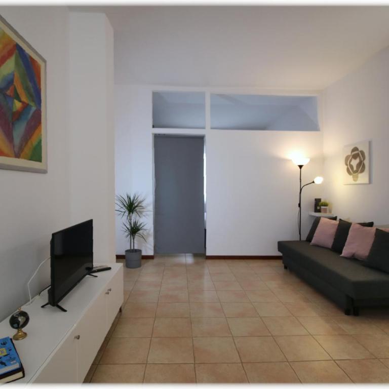 [10 min metro] Palavela Suite - Appartamento con 1 Camera da Letto - 2