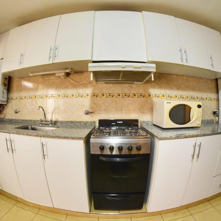Departamento Centro con cochera gratis - Apartamento de 3 dormitorios - 3