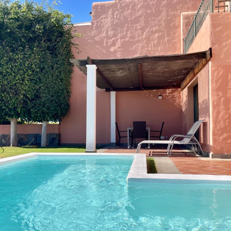 HomeForGuest SALOBRE GOLF VILLA, POOL, BBQ, WIFI, STUNNING VIEWS - Deluxe Villa - 5