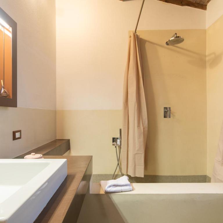 Borgo La Croce Apartment - Three-Bedroom Apartment - 10
