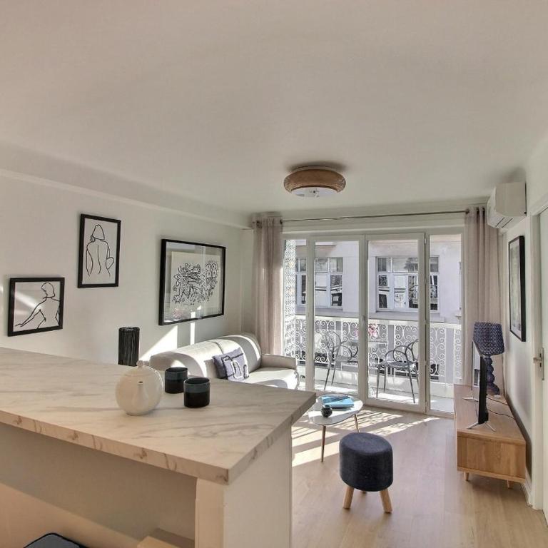 CENTRAL CANNES - Appartement avec Balcon - 3