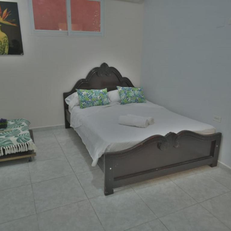 2CB-4 APARTAMENTO DE 2 ALCOBAS EN EL CENTRO HISTORICO CON AIRE ACONDICIONADO Y WIFI - Two-Bedroom Apartment - 4