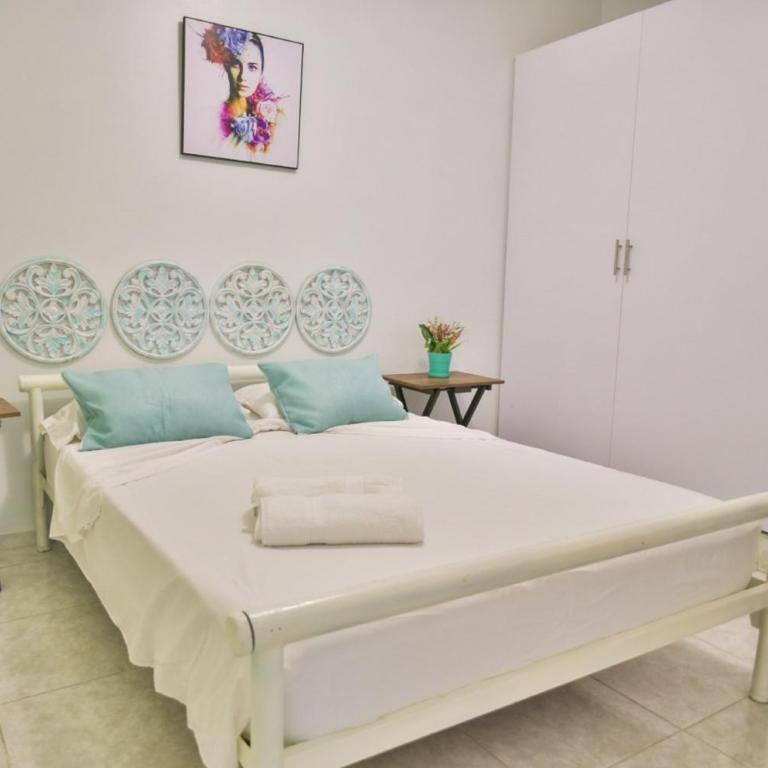 2CB-4 APARTAMENTO DE 2 ALCOBAS EN EL CENTRO HISTORICO CON AIRE ACONDICIONADO Y WIFI - Two-Bedroom Apartment - 3