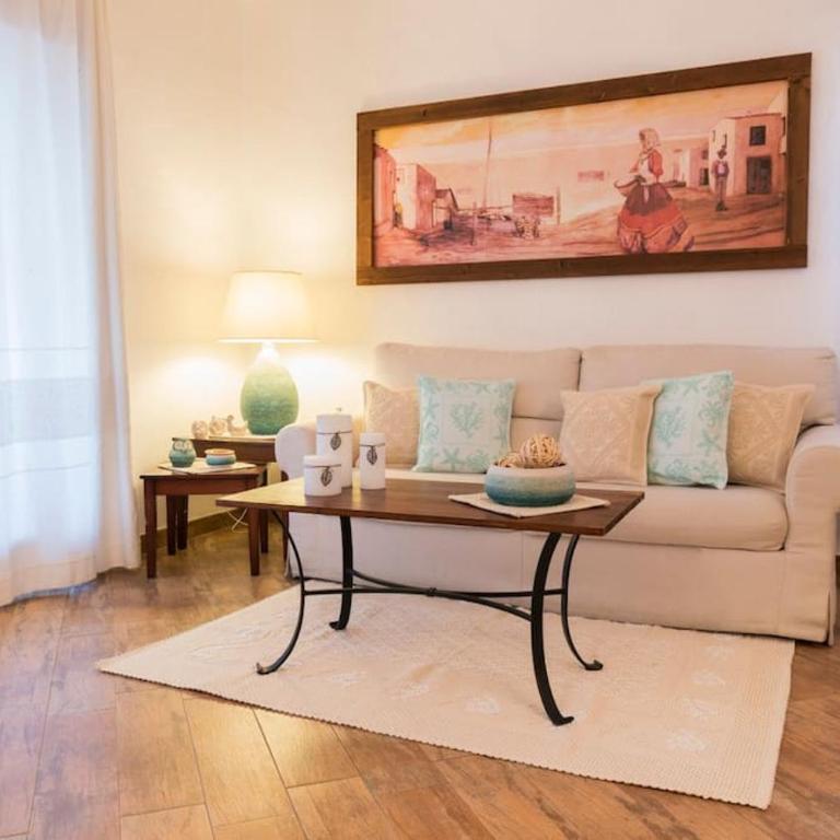 Sealine Villa with an amazing view of Tavolara - Three-Bedroom Villa - 2