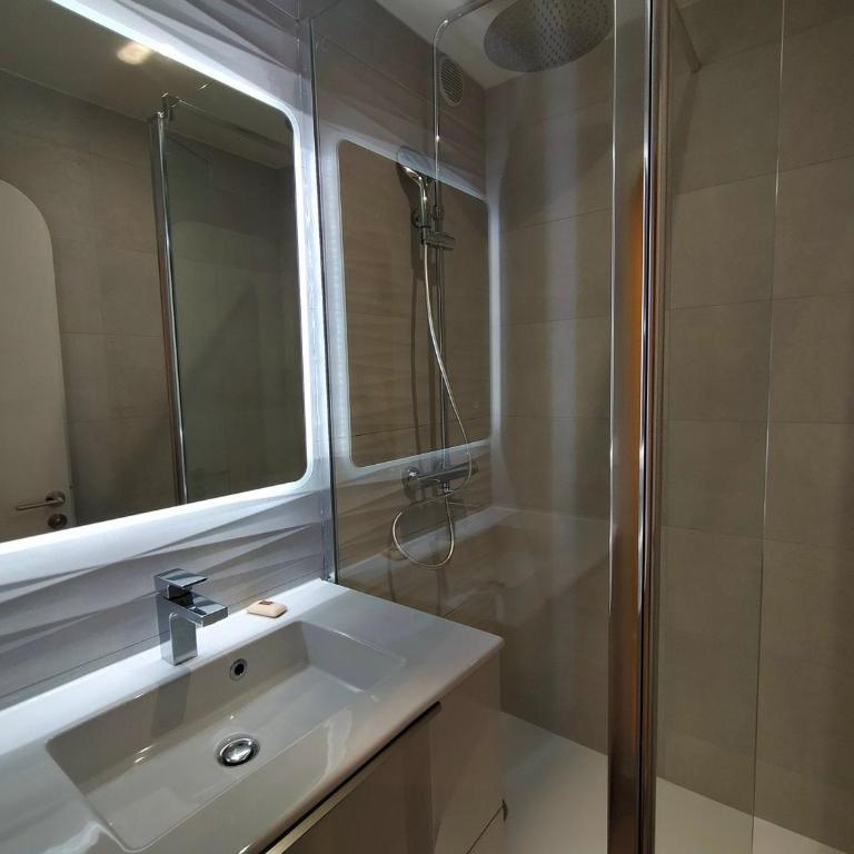 Avoriaz : Duplex 9 pers, cheminée, WiFi, proche ski - FR-1-633-64 - Appartement - 3