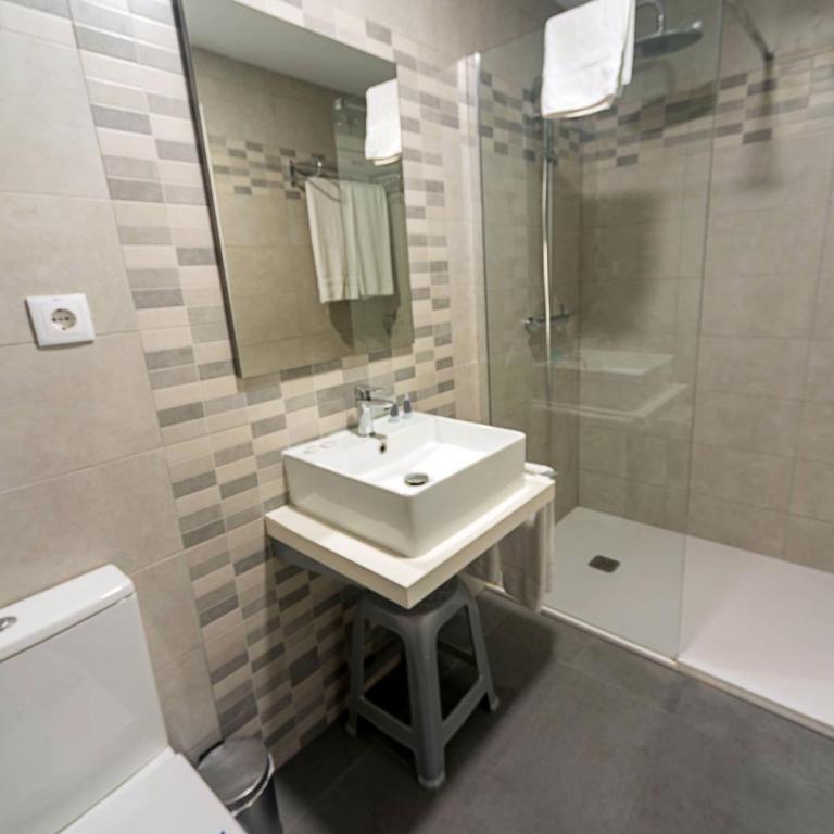 Hostal Anna Benidorm - Habitación Doble - 9