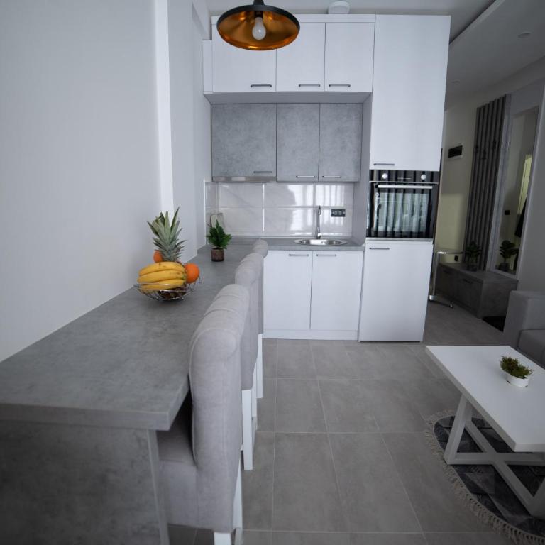 NLux 11 Apartment - One-Bedroom Apartment - 3