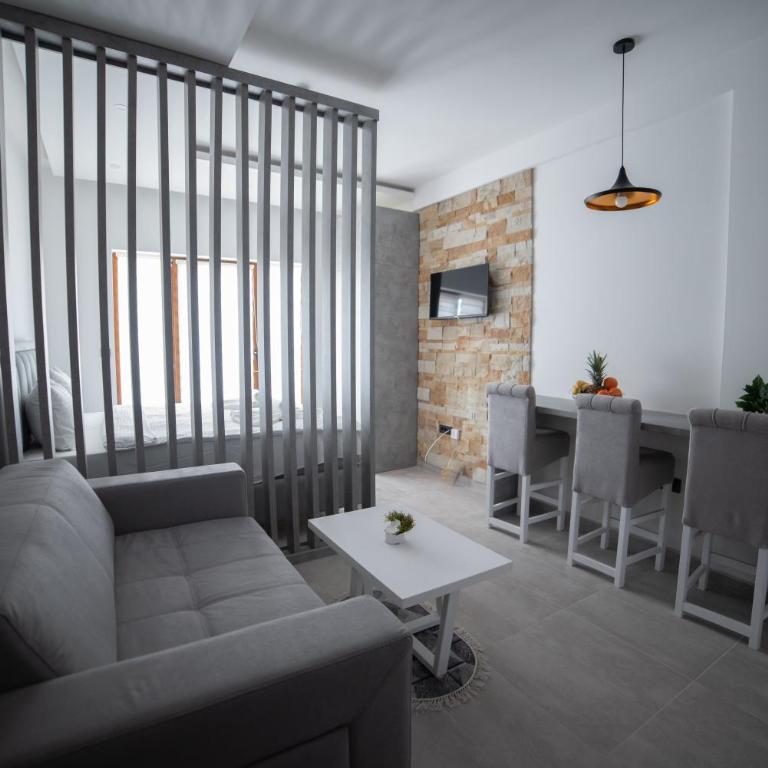 NLux 11 Apartment - One-Bedroom Apartment - 1