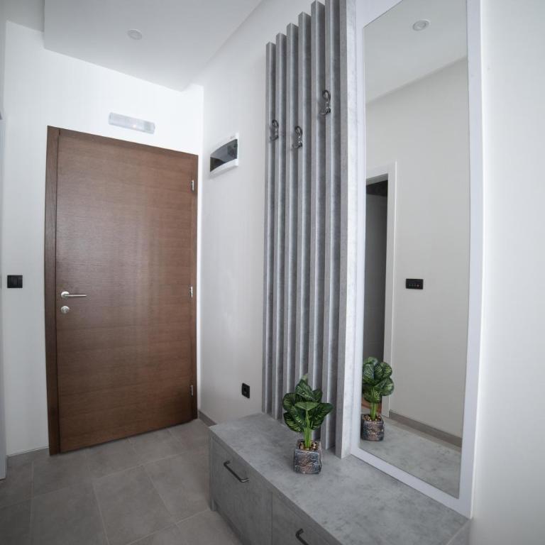 NLux 11 Apartment - One-Bedroom Apartment - 4