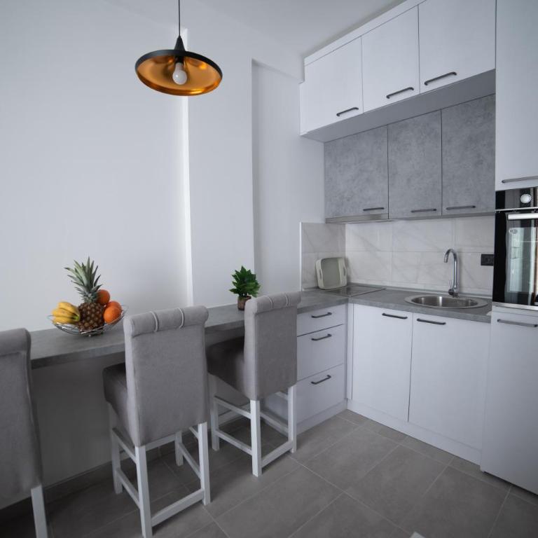 NLux 11 Apartment - One-Bedroom Apartment - 5