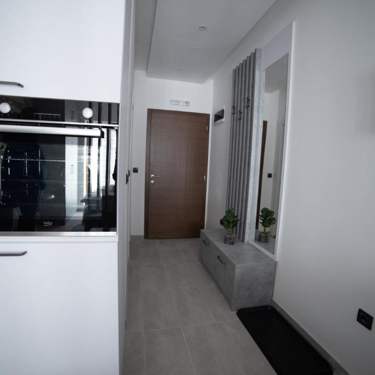 NLux 11 Apartment - One-Bedroom Apartment - 10