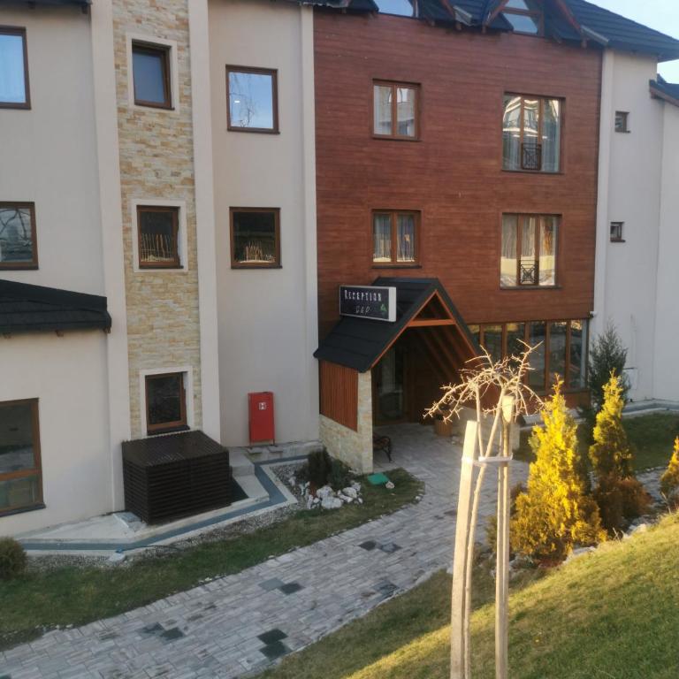 Milmari P79 - Apartment with Mountain View - 35