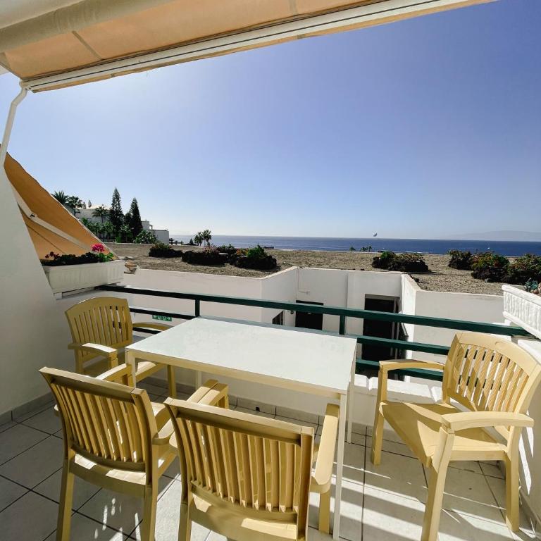 Panorama 3 Bedroom Apartment - Three-Bedroom Apartment - 2