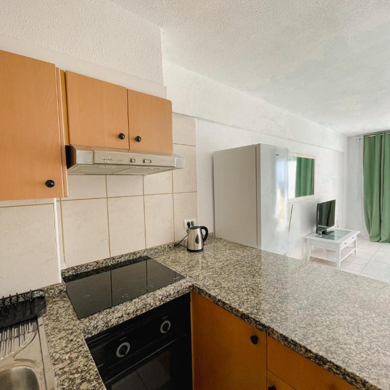 Panorama 3 Bedroom Apartment - Three-Bedroom Apartment - 4