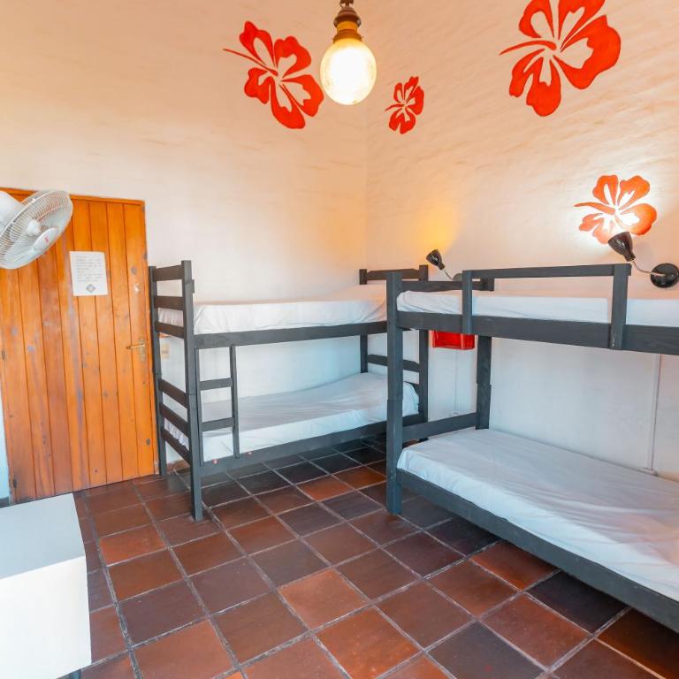 Hostel 32 - Habitación Cuádruple con vistas al mar - 1