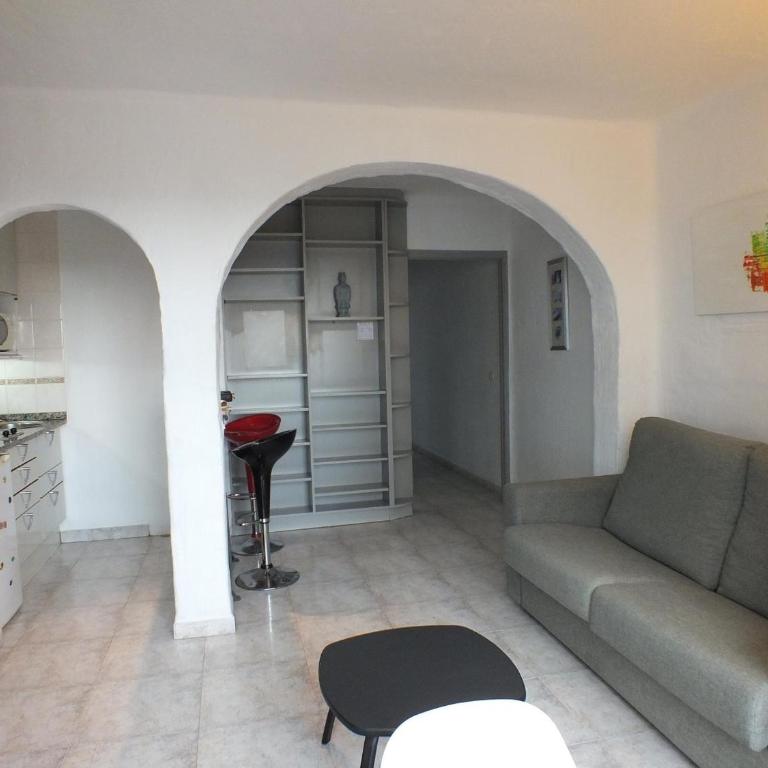 Apartamento cómodo, 50m playa, 4 pers, terraza, TV, lavadora - ES-204-32 - Apartment - 5