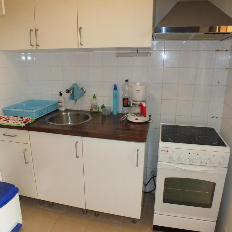 Apartamento para 4 con terraza y piscina a 50m de la playa - ES-204-28 - Apartment - 7