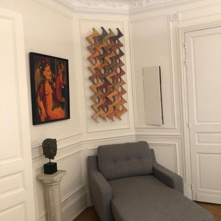 Cosy 2 room 50m2 Parisian classic flat - Passy, 16th arrondissement, near Eiffel Tower - Appartement - Rez-de-Chaussée - 12