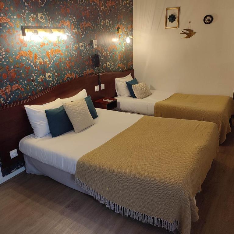 Grand Hotel De La Poste - Lyon Sud - Vienne - Chambre Triple Classique - 2