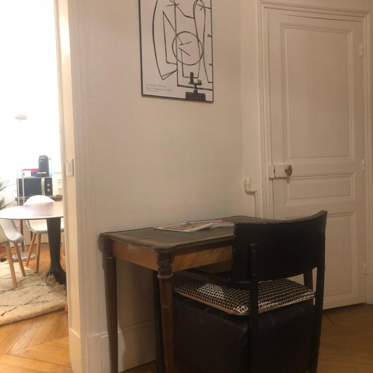 Cosy 2 room 50m2 Parisian classic flat - Passy, 16th arrondissement, near Eiffel Tower - Appartement - Rez-de-Chaussée - 27