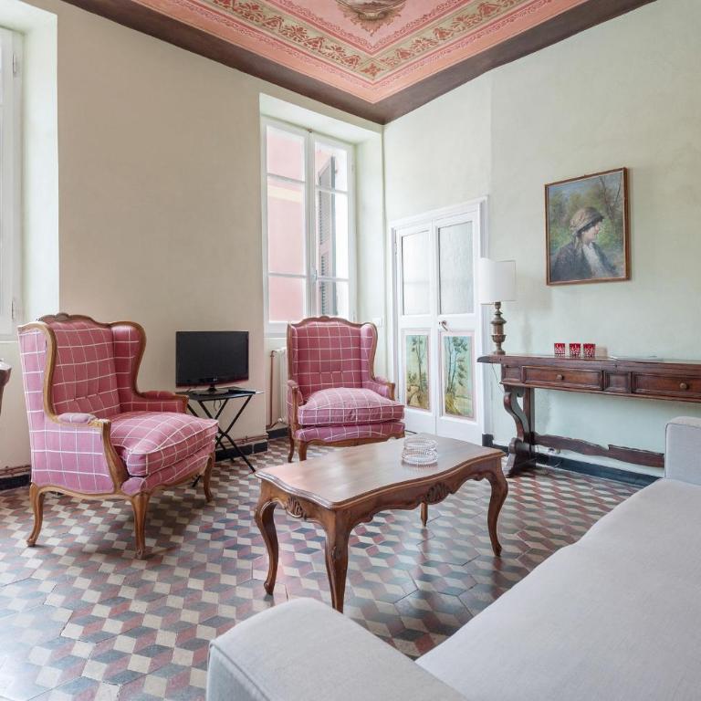 "Marina Apartment" in Vernazza Historic, Restored, Beachfront, 2nd floor, 2 Aircondo BDR, 2BHT, rare Private Garage 300 mt far, 200 mt from train - Two-Bedroom Apartment - 17
