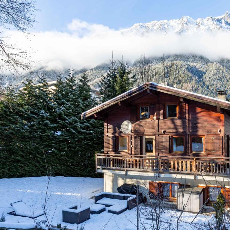 Chalet des Favrands - Three-Bedroom Chalet - 2