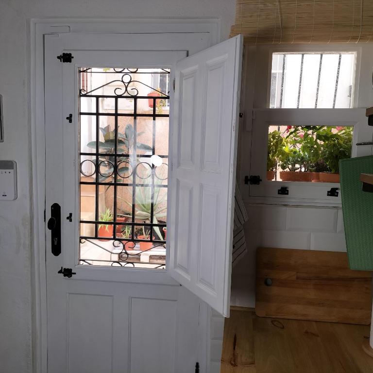 Private Terrace-Romantic-Sea, Castle views-Central - One-Bedroom House - 13