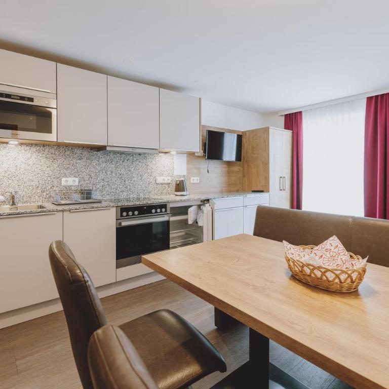 Appartements Sulzer by we rent, SUMMERCARD INCLUDED - Apartment mit Balkon - 4