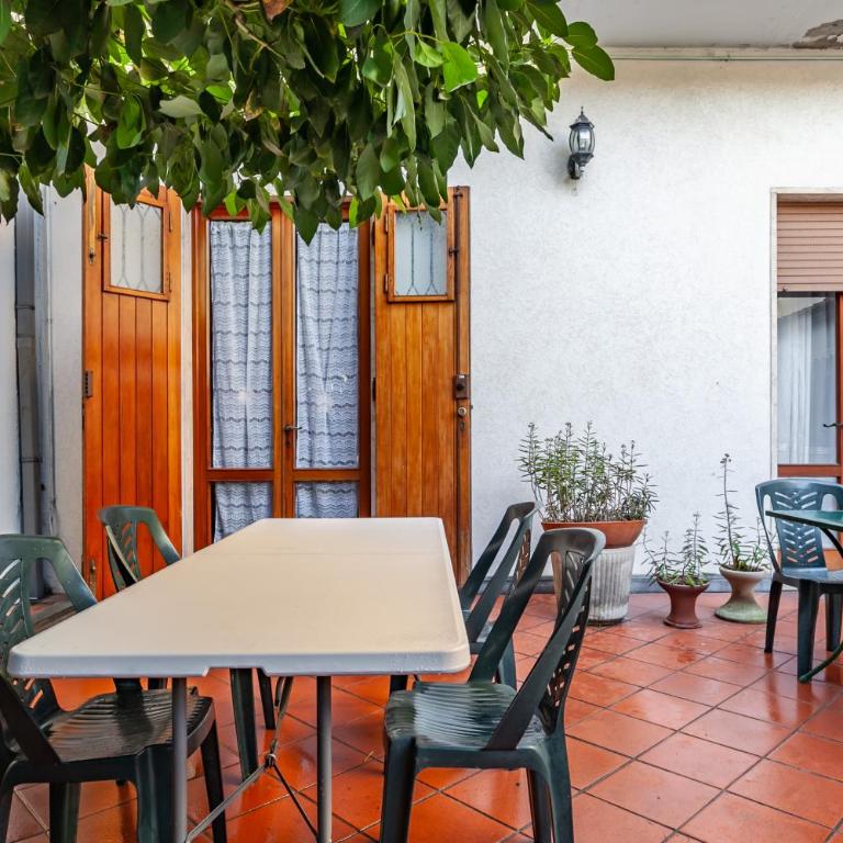GuestHost - Viareggio Roomy House with Private Courtyard! - Appartamento con 3 Camere da Letto - 4