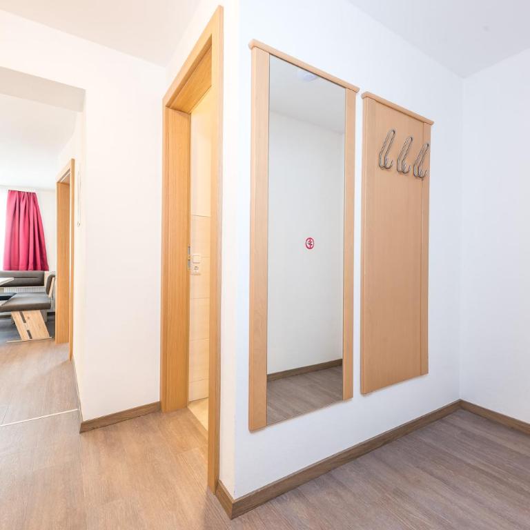 Appartements Sulzer by we rent, SUMMERCARD INCLUDED - Apartment mit 2 Schlafzimmern und Balkon - 6