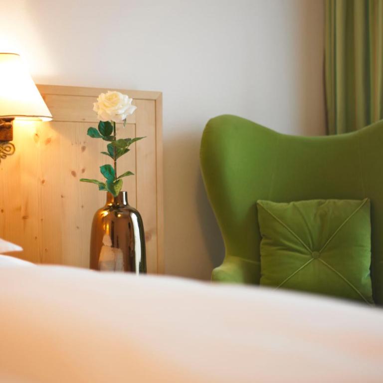 Hotel Bianca - Zimmer mit Queensize-Bett und Balkon - 3