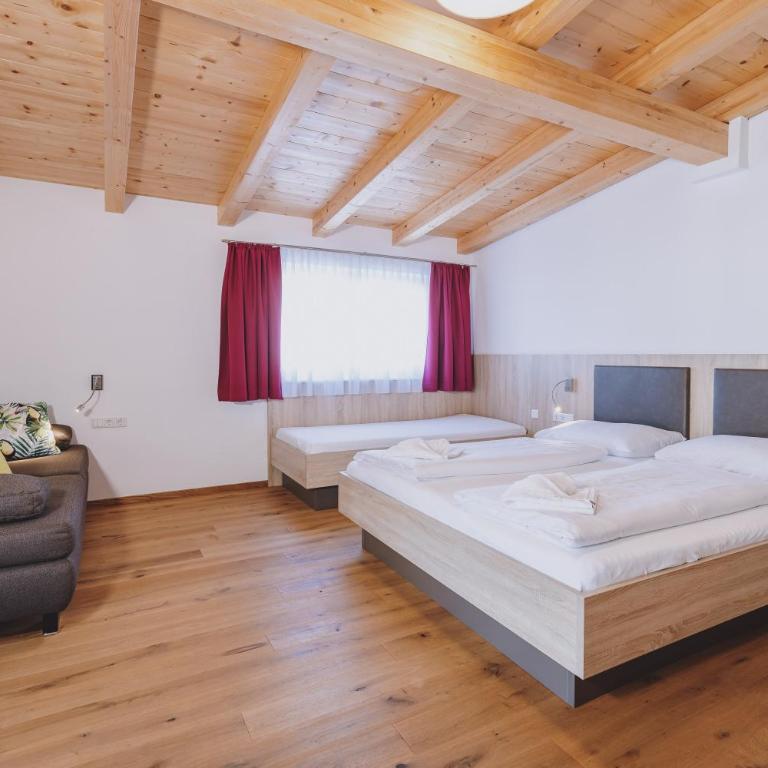 Appartements Sulzer by we rent, SUMMERCARD INCLUDED - Penthouse-Apartment mit 3 Schlafzimmern und Terrasse - 10