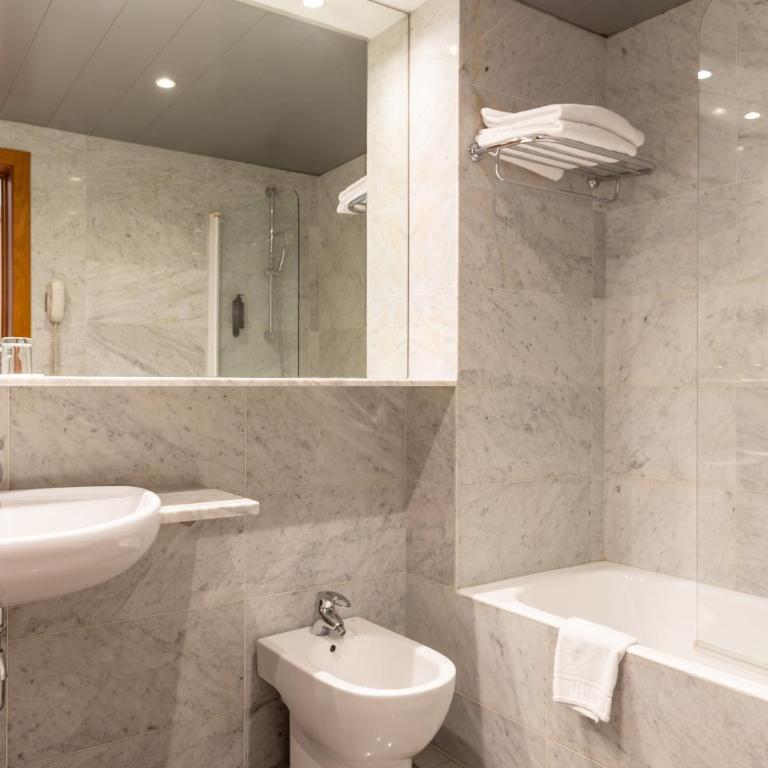 Onix Rambla - Double or Twin Room (1-2 Adults) - 5
