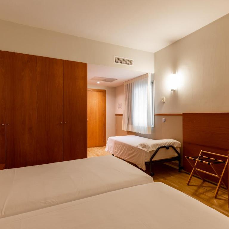 Onix Rambla - Double Room with Extra Bed - 10