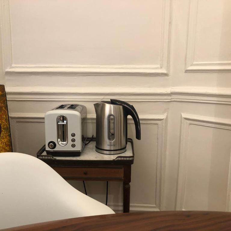 Cosy 2 room 50m2 Parisian classic flat - Passy, 16th arrondissement, near Eiffel Tower - Appartement - Rez-de-Chaussée - 10