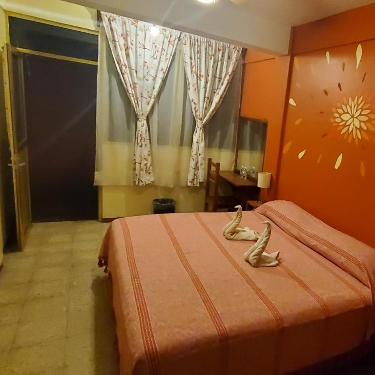 Hotel Florida Oaxaca - Habitación con cama extragrande. - 12